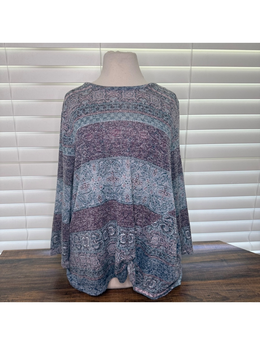 Como Blu Women's 1X Patterned Long Sleeve Blouse